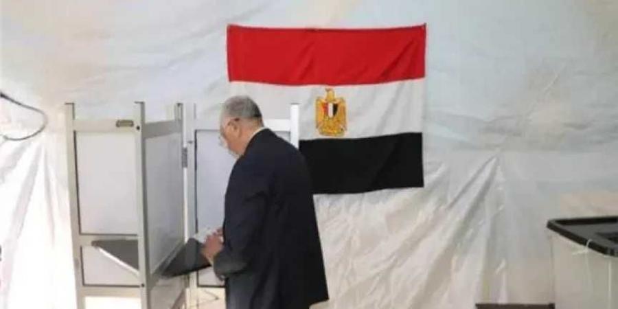 إقبال
      الجالية
      المصرية
      بإيطاليا
      للتصويت
      في
      اليوم
      الثاني
      بانتخابات
      مجلس
      النواب