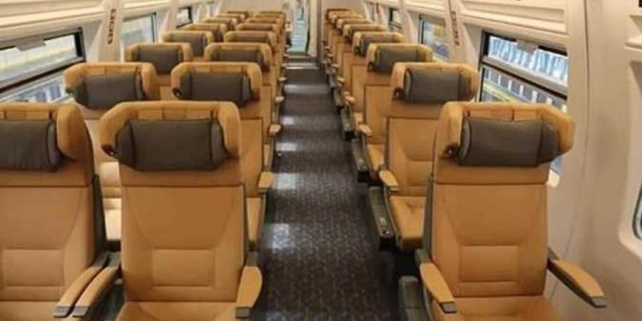 بالبلدي: مواعيد
      قطارات
      القاهرة
      -
      الإسكندرية
      اليوم
      السبت
      22
      نوفمبر
      2025:
      المكيفة
      والـ
      تالجو