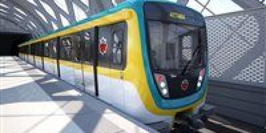 بالبلدي : انتشار
      أمني
      مكثف
      بمحطات
      مترو
      الأنفاق
      والسكك
      الحديدية
      لتأمين
      سهولة
      وصول
      الناخبين