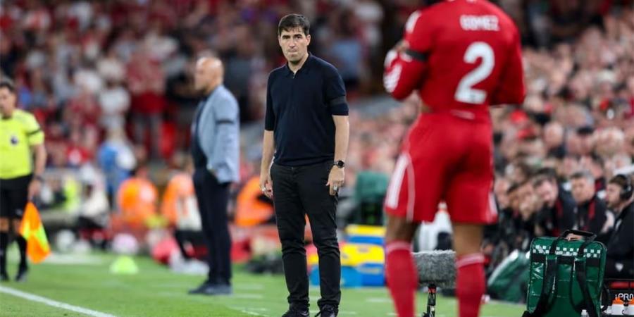 بالبلدي : أحدهما
      إنريكي..
      ليفربول
      يتلقى
      توصية
      بشأن
      المدرب
      الأنسب
      لخلافة
      سلوت
      بدلاً
      من
      إيراولا