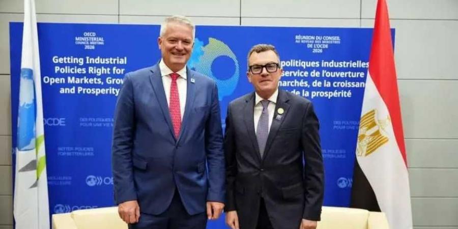 وزير
      التخطيط
      يعقد
      اجتماعًا
      ثنائيًا
      مع
      الأمين
      العام
      لمنظمة
      التعاون
      الاقتصادي
      والتنمية
      (OECD)