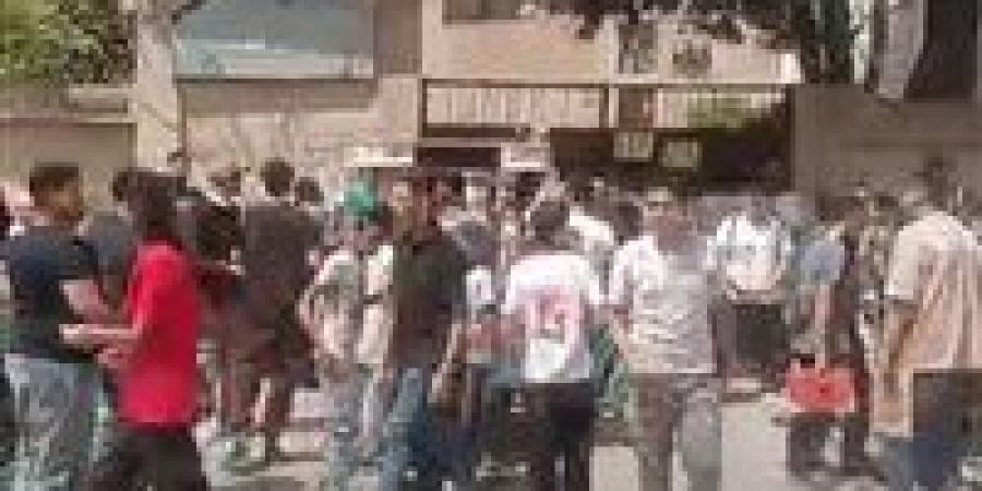 بالبلدي : انتهاء
      أول
      يوم..
      خروج
      طلاب
      إعدادية
      الجيزة
      بعد
      امتحان
      العربي
      والخط