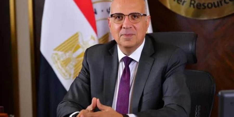 بمناسبة
      الاحتفال
      بـ
      “يوم
      البيئة
      العالمي”
      ..
      الدكتور
      سويلم:
      حماية
      البيئة
      واستدامة
      الموارد
      أساس
      تحقيق
      الأمن
      المائي