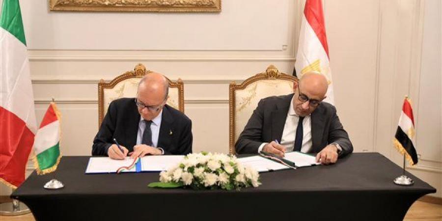 بالبلدي: شراكة
      مصرية
      إيطالية
      جديدة
      لصياغة
      مستقبل
      التعليم
      الفني
      والزراعي