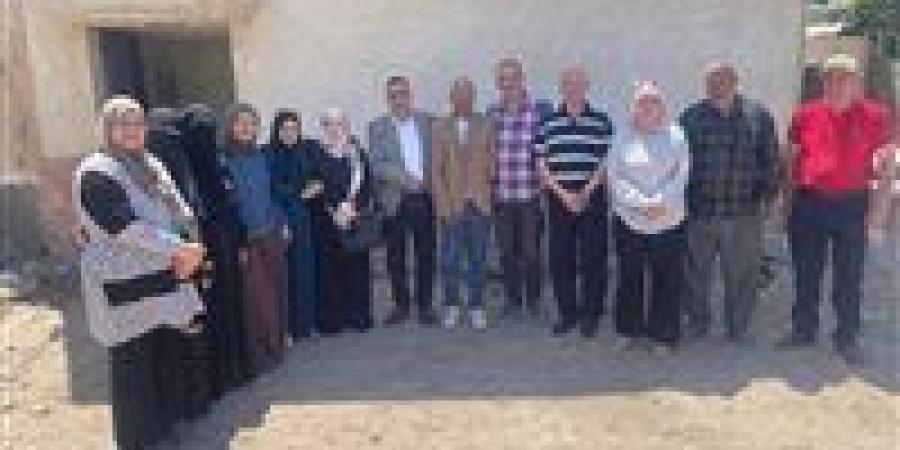 بالبلدي: مدير
      الطب
      البيطري
      بدمياط
      يتفقد
      إدارات
      كفر
      البطيخ
      وفارسكور
      لمتابعة
      العمل