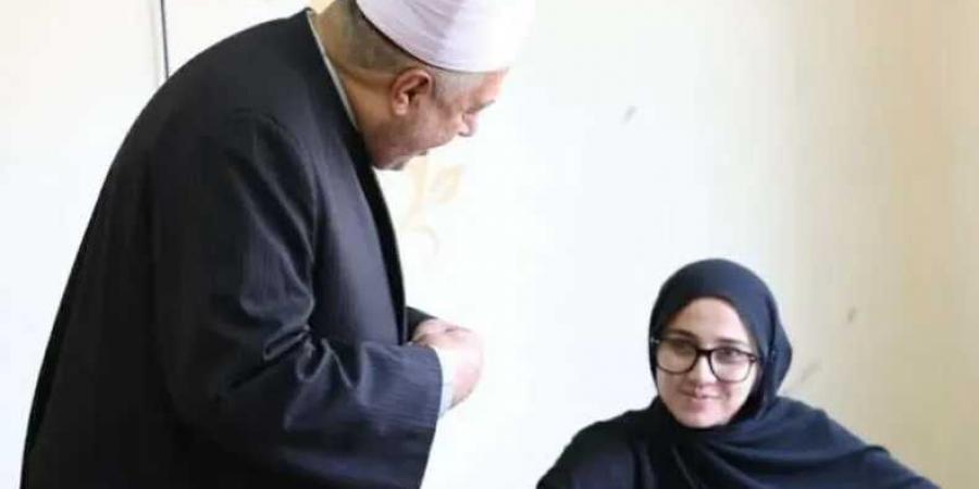 انطلاق
      امتحانات
      الثانوية
      الأزهرية
      لـ81
      ألف
      طالب
      بالقسم
      العلمي..
      ووكيل
      الأزهر
      يتفقد
      اللجان
      ويوجه
      بتوفير
      أقصى
      درجات
      الرعاية