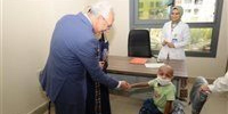 بالبلدي : رئيس
      جامعة
      المنيا
      يفتتح
      «أورام
      الأطفال»
      الجامعي