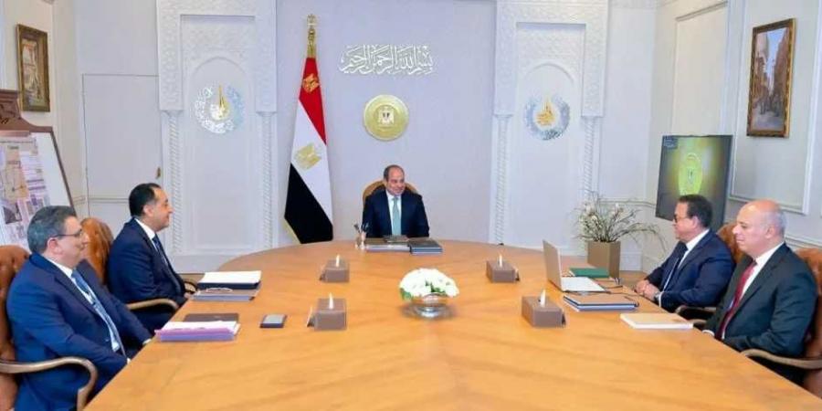 الرئيس
      السيسي
      يوجه
      بالإسراع
      في
      ميكنة
      التأمين
      الصحي
      الشامل
      ودعم
      تطبيقات
      الذكاء
      الاصطناعي
      بالمنشآت
      الصحية