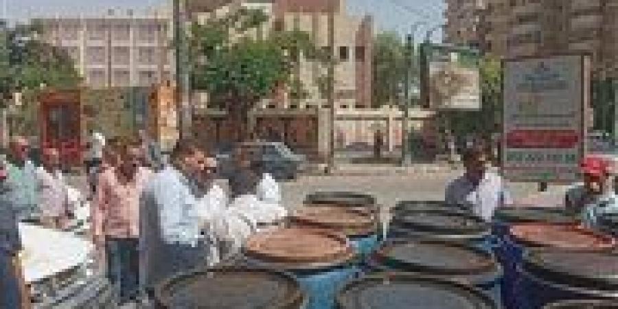 بالبلدي: ضبط
      سيارة
      محملة
      بزيوت
      غيرصالحة
      للاستهلاك
      الآدمي
      خلال
      حملات
      حماية
      المستهلك
      بالمنيا