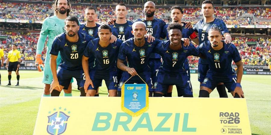 بالبلدي : لاعب
      البرازيل
      يعترف
      بخطئه
      في
      مباراة
      مصر:
      ما
      فعلته
      كاد
      أن
      يكلفنا
      النتيجة