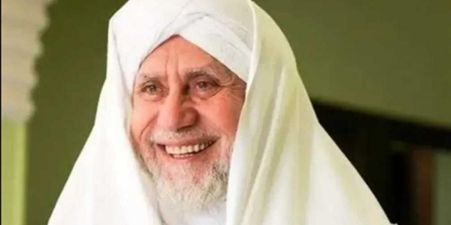 إشهار
      الطريقة
      المحمدية
      الزروقية
      الشاذلية
      رسميًا
      وتعيين
      شيخ
      لها
      وفق
      قرار
      الجريدة
      الرسمية