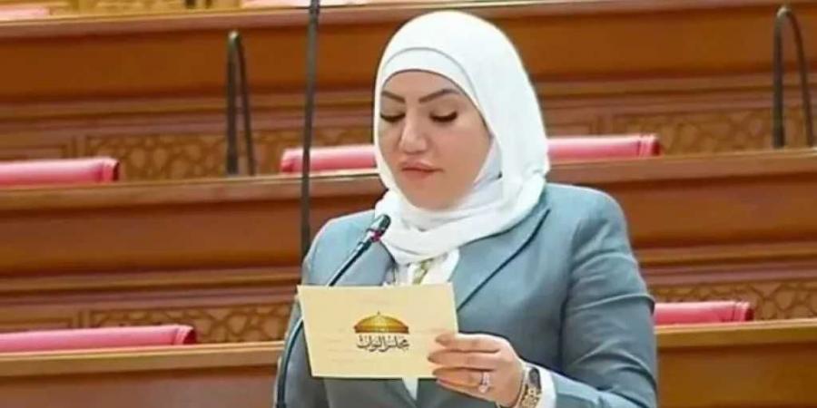 قبل
      انطلاق
      الامتحانات..
      النائبة
      عبير
      عطا
      الله
      تطالب
      بتوفير
      أقصى
      درجات
      الدعم
      لطلاب
      الثانوية
      العامة