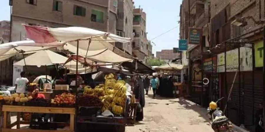 محافظ
      القليوبية
      يوجه
      برفع
      الإشغالات
      بسوق
      بهتيم:
      لن
      نسمح
      بعودة
      التعديات