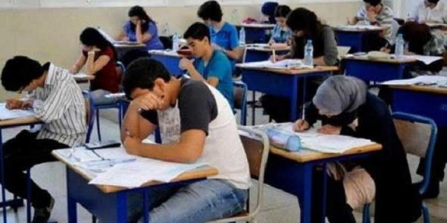 بالبلدي: امتحانات
      الثانوية
      العامة
      في
      سوريا
      على
      وقع
      نزاع
      سياسي
      وقلق
      أمني