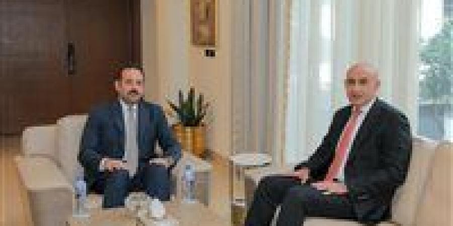 بالبلدي: مدير
      جهاز
      مستقبل
      مصر
      ووزير
      التعليم
      يناقشان
      تطوير
      منظومة
      التعليم
      الزراعي
      التطبيقي