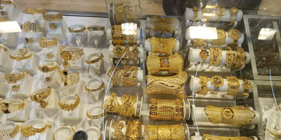 بالبلدي : جولد
      بيليون:
      سوق
      الذهب
      في
      مصر
      يتجاهل
      صعود
      الدولار
      وينخفض
      مع
      البورصة
      العالمية