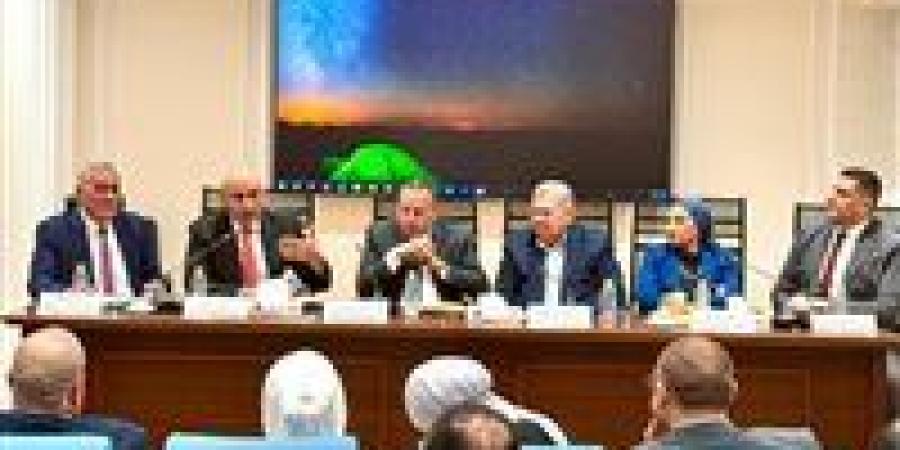 بالبلدي : وزير
      التعليم
      يستعرض
      أمام
      مجلس
      النواب
      جهود
      تطوير
      التعليم
      الفني
      وربطه
      بسوق
      العمل