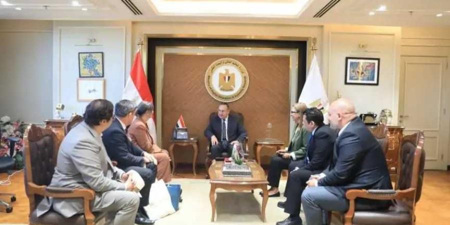 وزير
      التعليم
      العالي
      يبحث
      إنشاء
      فرع
      لجامعة
      أكسفورد
      بروكس
      البريطانية
      في
      مصر