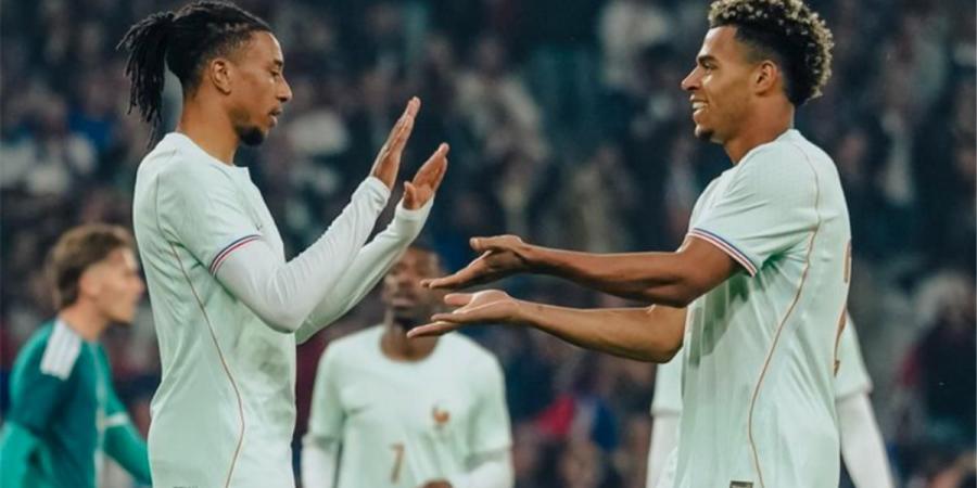 بالبلدي : فيديو
      |
      هاتريك
      أوليس
      يقود
      فرنسا
      لتخطي
      أيرلندا
      الشمالية
      قبل
      صدام
      السنغال
      في
      كأس
      العالم