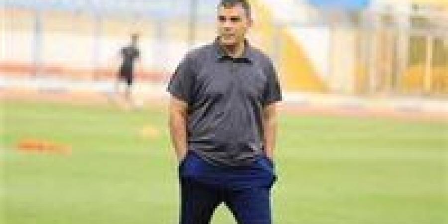 بالبلدي: الاتحاد
      السكندري
      يتفق
      مع
      حمزة
      الجمل
      على
      قيادة
      الفريق..
      وحمص
      ضمن
      الجهاز