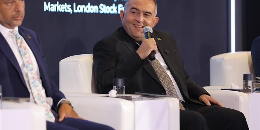 بالبلدي : البورصة
      المصرية
      تستقطب
      300
      ألف
      مستثمر
      جديد
      في
      2026
      وتطلق
      العقود
      المستقبلية
      على
      «التجاري
      الدولي»
      و«طلعت
      مصطفى»