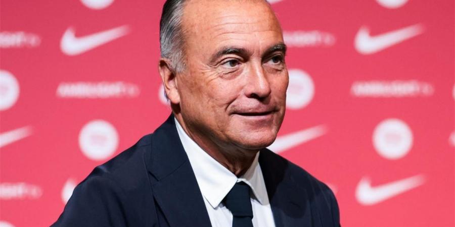 بالبلدي : سنلتقي
      في
      المحكمة..
      يوستي
      يشن
      هجوماً
      عنيفاً
      ضد
      بيريز
      ويهدد
      ريال
      مدريد
      بسبب
      برشلونة