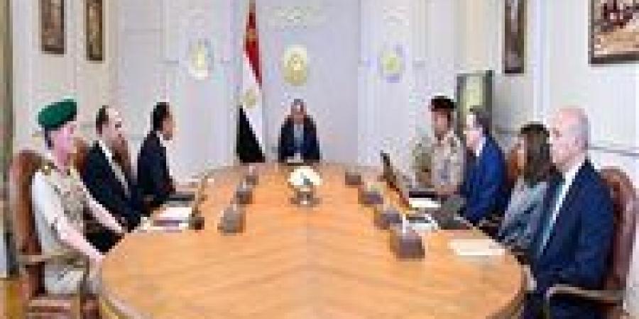 بالبلدي: الرئيس
      السيسي
      يتابع
      حوكمة
      التعيينات
      وتطوير
      الجهاز
      الإداري
      للدولة