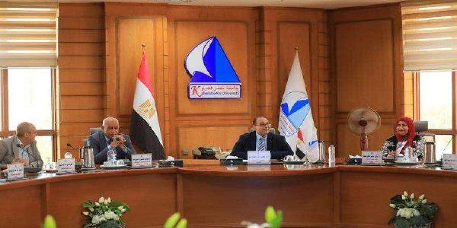 بالبلدي: جامعة
      كفر
      الشيخ
      ضمن
      أفضل
      800
      جامعة
      عالميًا
      في
      تصنيف
      Times
      Higher
      Education
      2026
