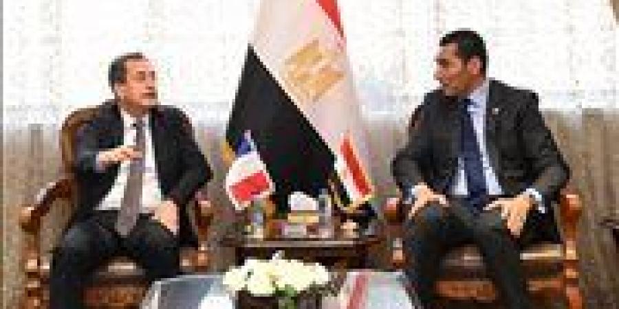 بالبلدي: وزير
      الشباب
      والرياضة
      وسفير
      فرنسا
      يبحثان
      آفاق
      جديدة
      للشراكة
      في
      تمكين
      الشباب