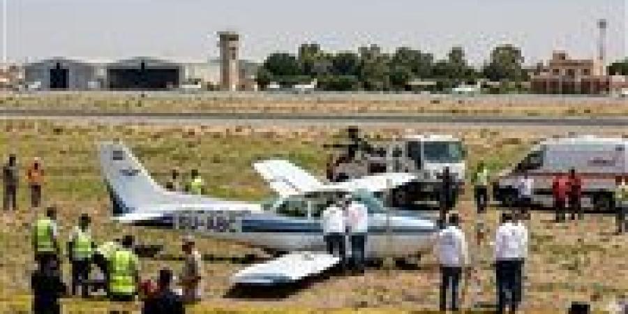 بالبلدي : وفاة
      طيار
      وإصابة
      متدربة..
      وزير
      الطيران
      يوجه
      بفتح
      تحقيق
      عاجل
      في
      حادث
      تحطم
      طائرة
      تدريب