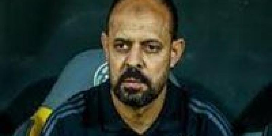بالبلدي: أبو
      قمر:
      النحاس
      مستمر
      بالموسم
      القادم..
      ونفاوض
      الأهلي
      بشأن
      تمديد
      إعارة
      الساعي
