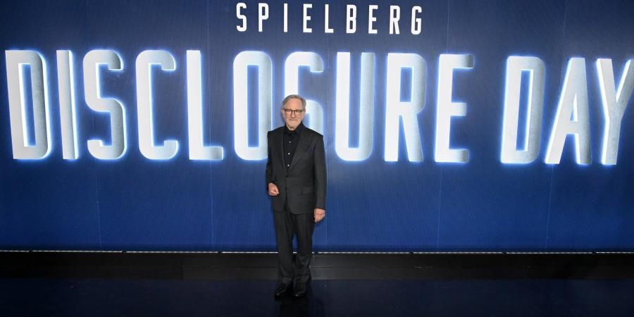 بالبلدي: ما الجديد في فيلم "Disclosure Day" للمخرج ستيفن سبيلبرغ؟