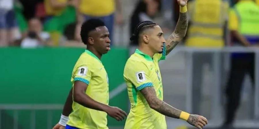 فينيسيوس
      ورافينيا
      يقودان
      هجوم
      البرازيل
      أمام
      المغرب
      في
      كأس
      العالم