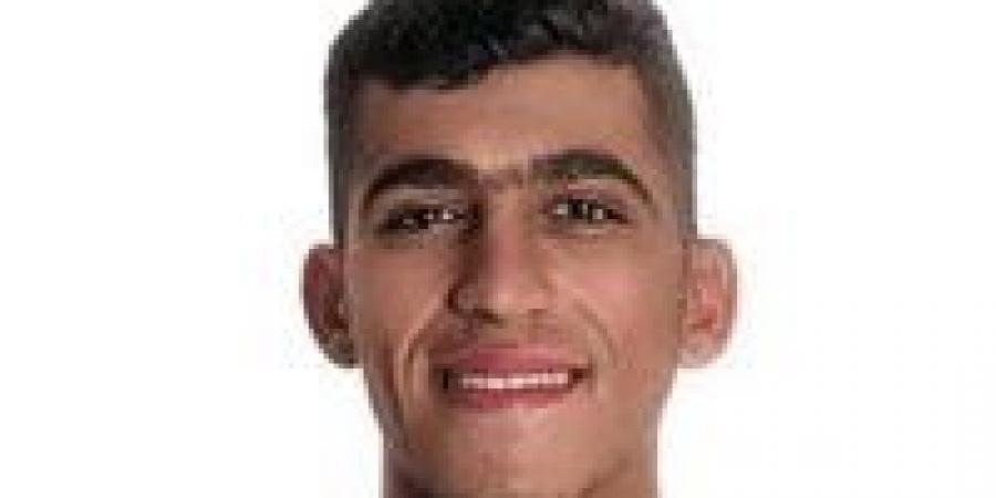 بالبلدي: قصة
      علي
      حمدي
      وانتقاله
      للبنك
      الأهلي
      وتوقيعه
      للزمالك
      وسر
      عدم
      انضمامه
      للأهلي