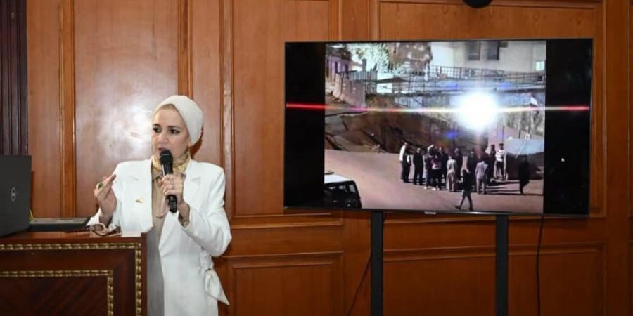 بالبلدي : تحذيرات
      برلمانية
      من
      تكرار
      انهيارات
      الأرضي
      وانفجار
      مواسير
      الصرف
      بالقاهرة
      الجديدة..
      ومطالب
      بمحاسبة
      المسؤولين