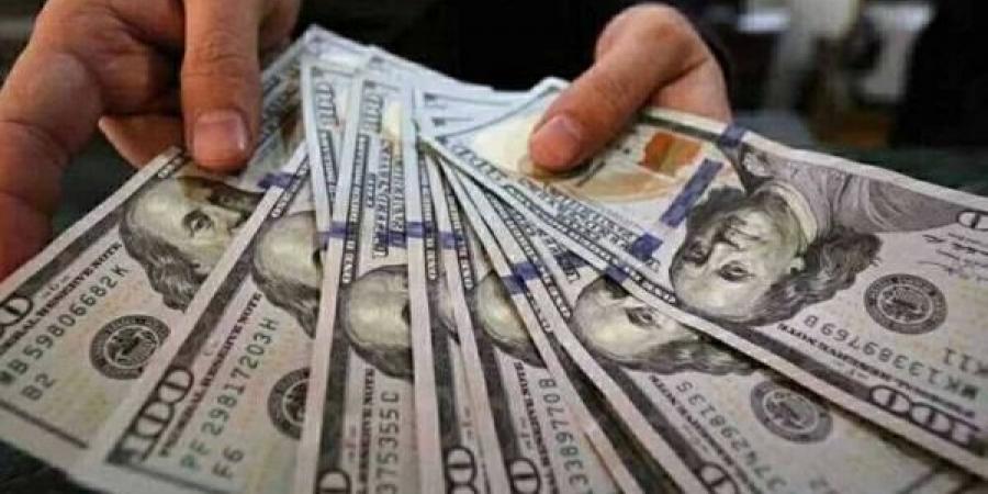 بالبلدي : هبوط
      سعر
      الدولار
      في
      البنوك
      قرب
      حاجز
      51
      جنيهاً