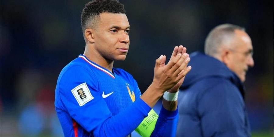 بالبلدي : لاعب
      فرنسا
      يدافع
      عن
      مبابي:
      قائد
      عظيم..
      وسيتألق
      في
      كأس
      العالم