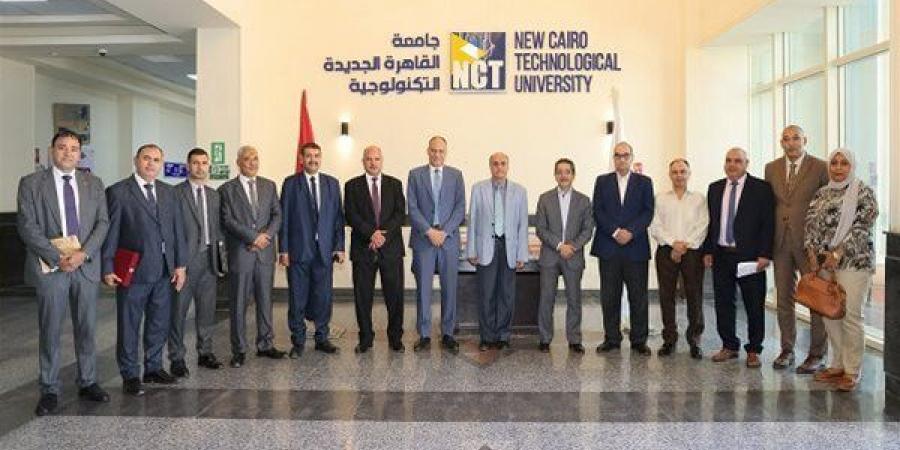 بالبلدي: رئيس
      جامعة
      القاهرة
      التكنولوجية
      يوقع
      شراكة
      رقمية
      مع
      البريد
      المصري
      لتعزيز
      الخدمات
      المالية
      الذكية