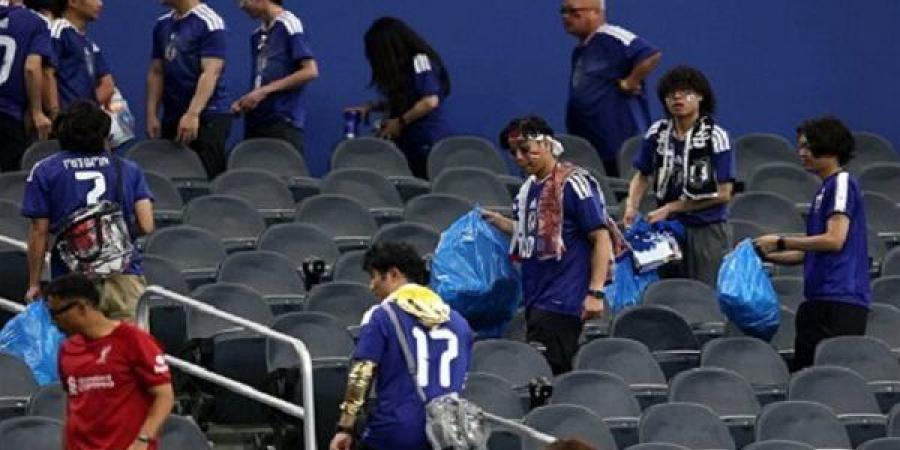 بالبلدي: سلوك
      تنظيف
      المدرجات
      يخطف
      الأضواء
      بالمونديال
      في
      مباراة
      هولندا
      ضد
      اليابان