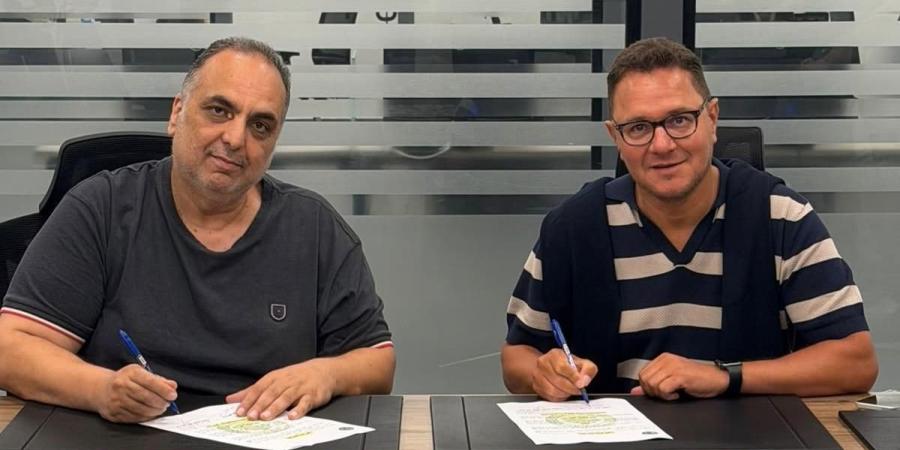بالبلدي : رسميًا..
      محمد
      أمين
      بن
      هاشم
      مديرًا
      فنيًا
      لـ
      مودرن
      سبورت