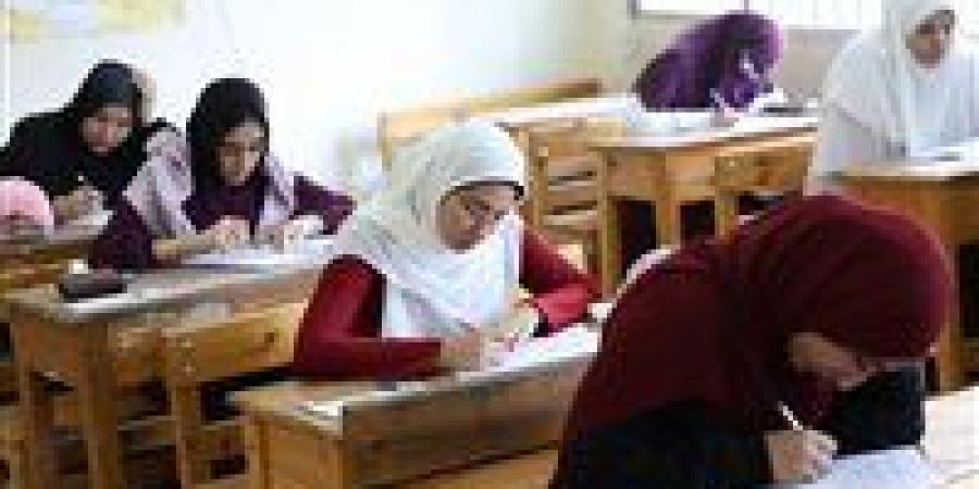 بالبلدي: ائتلاف
      أولياء
      أمور
      مصر
      يحذر
      من
      الضغط
      على
      الطلاب
      خلال
      فترة
      الامتحانات