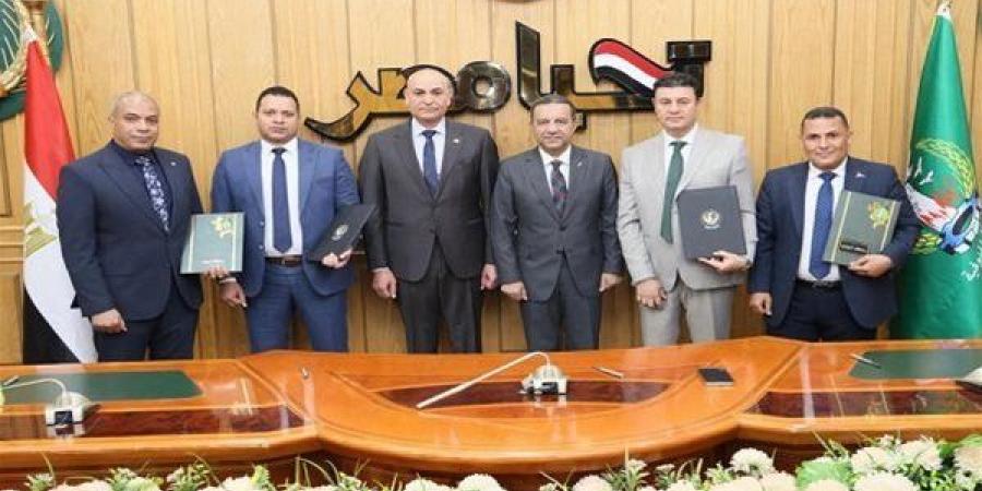 بالبلدي: جامعة
      السادات
      ومحافظة
      المنوفية
      تطلقان
      بروتوكول
      تعاون
      لإنشاء
      أول
      شيلتر
      مركزي
      للكلاب
      الضالة