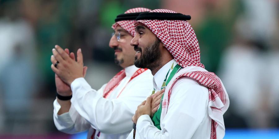 بالبلدي: السعودية.. تفاعل على فيديو احتفال وزير الرياضة بهدف العمري أمام أوروغواي