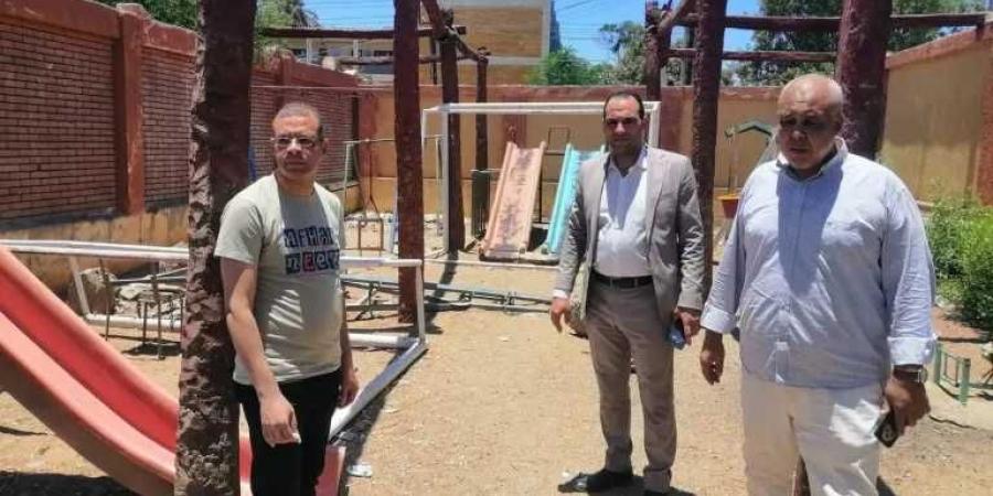 بالبلدي : وكيل
      وزارة
      الشباب
      والرياضة
      يتابع
      أعمال
      الإنشاءات
      بعدد
      من
      الهيئات
      الشبابية