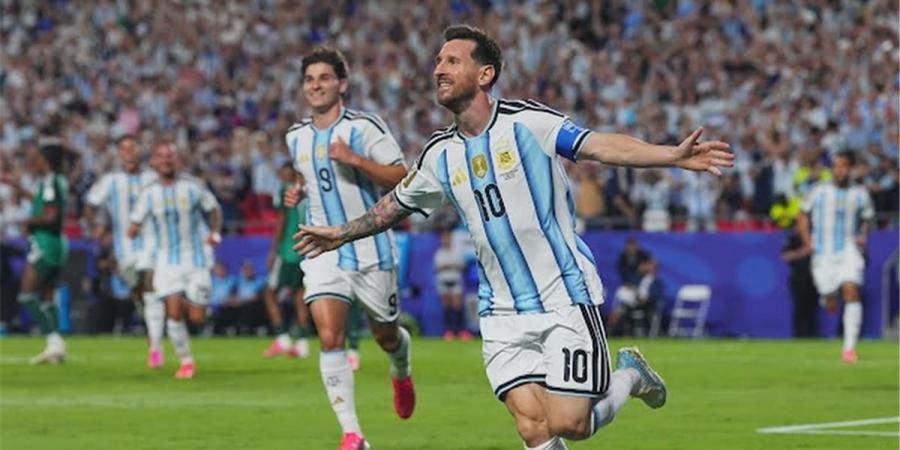 بالبلدي : فيديو
      |
      الهاتريك..
      ميسي
      يواصل
      التألق
      ويسجل
      هدف
      الأرجنتين
      الثالث
      أمام
      الجزائر