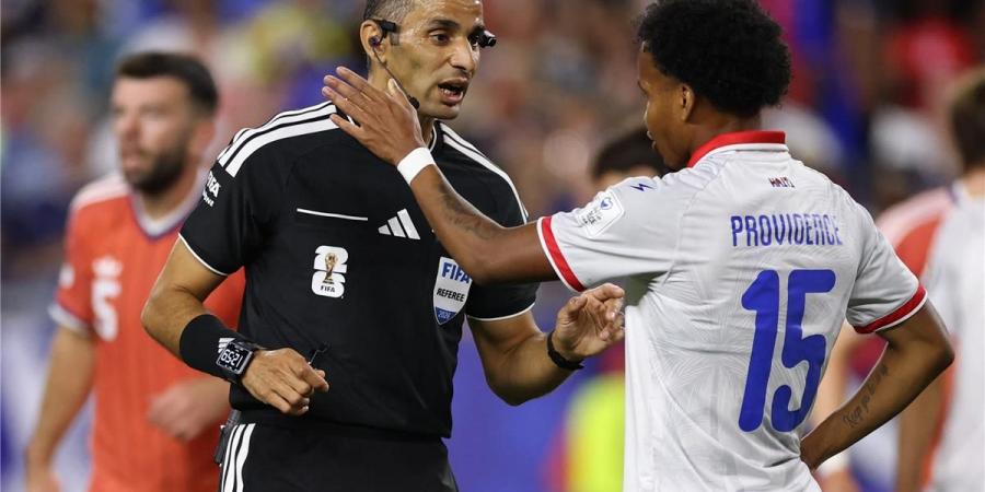 بالبلدي : مصطفى
      غربال
      يثير
      غضب
      جماهير
      هايتي
      في
      كأس
      العالم..
      وطلبان
      للفيفا