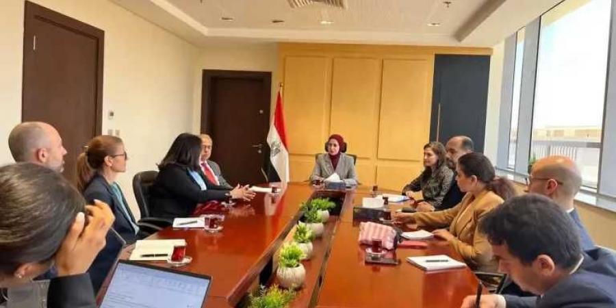 نائبة
      وزير
      الخارجية
      تستقبل
      المدير
      الإقليمي
      للبنك
      الدولي
      لممارسة
      الازدهار
      بمنطقة
      الشرق
      الأوسط
      وشمال
      أفريقيا
      وأفغانستان
      وباكستان