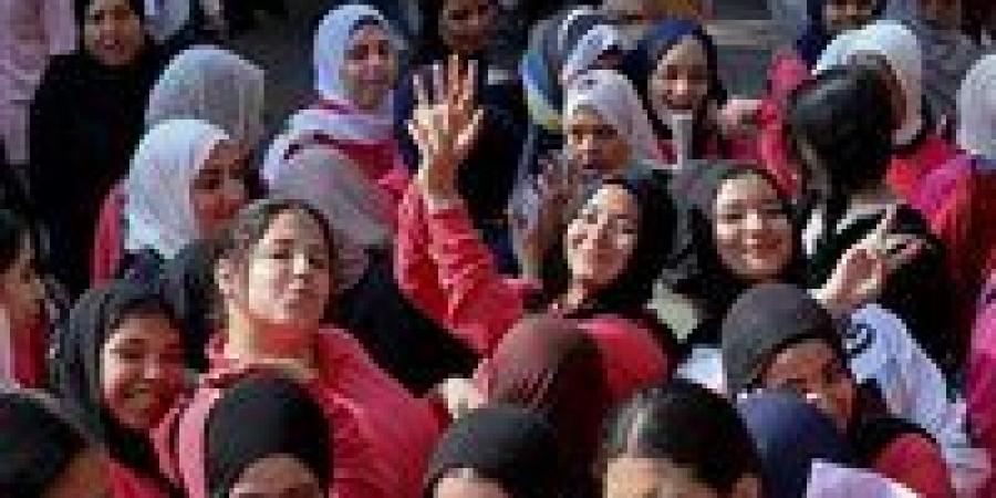 بالبلدي : رابط
      مباشر
      نتيجة
      الشهادة
      الإعدادية
      القاهرة
      2026
      للاستعلام
      برقم
      الجلوس