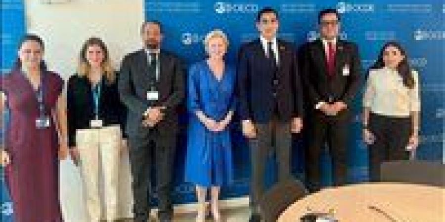 بالبلدي: وزير
      الشباب
      والرياضة
      يزور
      مقر
      منظمة
      التعاون
      الاقتصادي
      والتنمية
      OECD
      بباريس