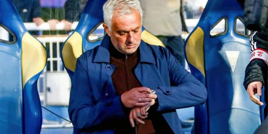 بالبلدي : عرض
      يتخطى
      200
      مليون
      يورو..
      ريال
      مدريد
      يستعد
      لتقديم
      مبلغ
      قياسي
      لضم
      صفقة
      مثيرة
